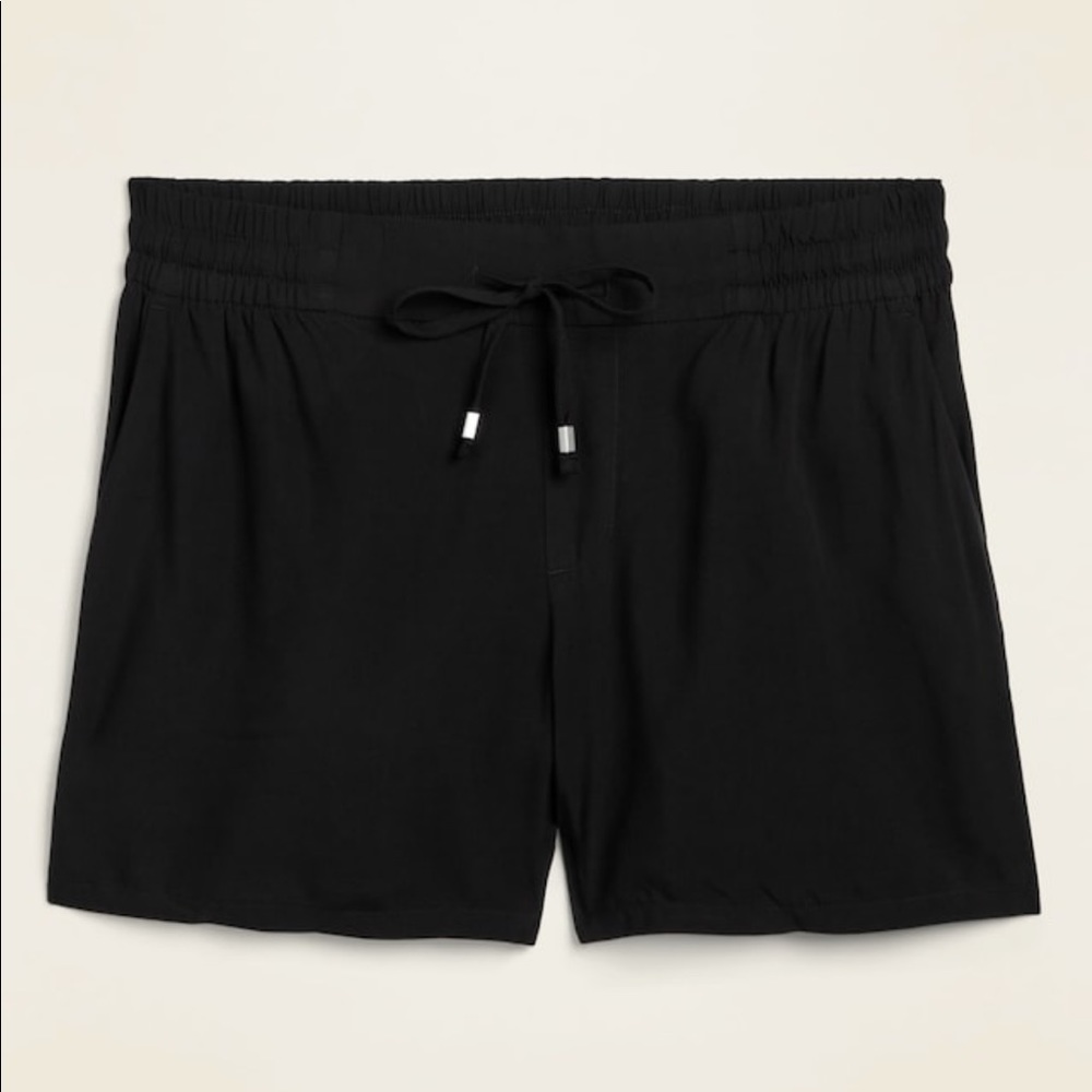 Soft pull on shorts